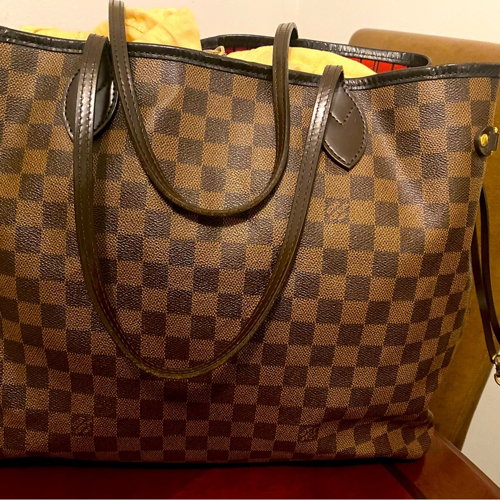 Louis Vuitton GM Neverfull - well loved